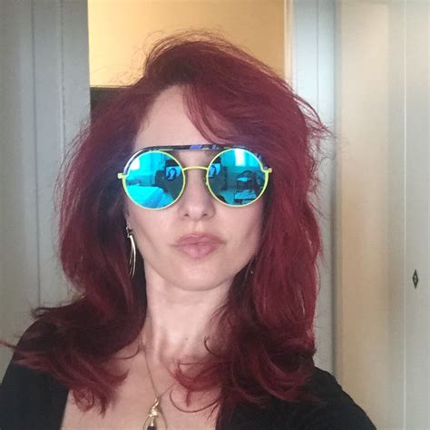 andrea rosu on twitter i m loving my new funky as fuck sunglasses 😎🤗 y89dqtyjps