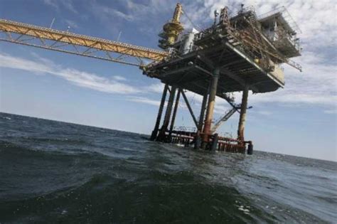 Gulf Oil Platforms And Refineries Recover From Isaac Utilities Energy Digital