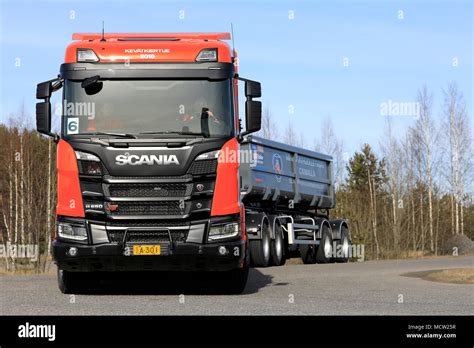 Lieto Finlande Le 12 Avril 2018 Vue Avant Dorange Scania R650