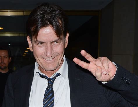 Charlie Sheen Dad Martin To Play My Father On Anger Management