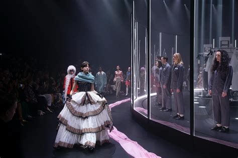 Gucci Fall 2020 Was A Mesmerizing Ritual Global Fashion Report