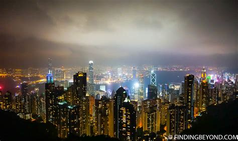 Hong Kong Night View - The Bus to Victoria Peak at Night ...