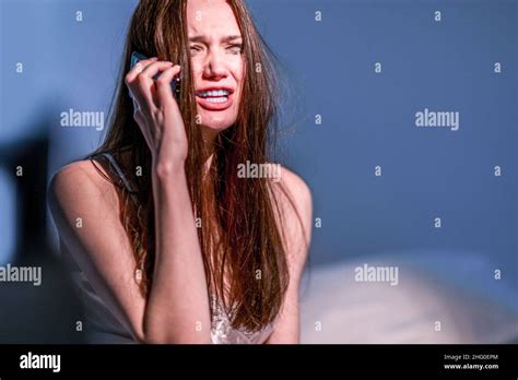 Mujeres Hablando Sucio Fotograf As E Im Genes De Alta Resoluci N Alamy