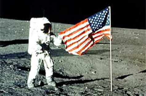 Neil Armstrong On The Moon How Many People Have Walked On The Moon