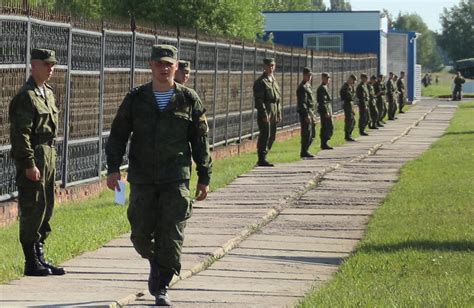 Soldados Rusos Permanecen Controlando La Entrada Internacional