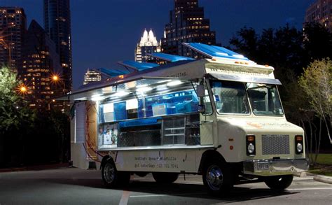 And it's not hard to find a great food truck. Top 4 U.S. Honeymoon Destinations for Foodies | Traveler's Joy
