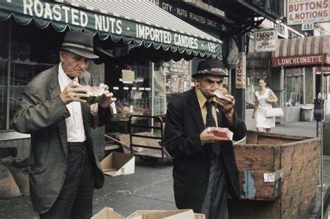 Outstanding Color Street Photography Of 1980s New York By