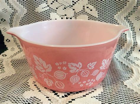 Pyrex Pink Gooseberry Cinderella Bowl KN0038A Etsy Bowl Pyrex