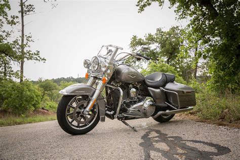 Motorcycle tours in the alps, italy, austria, germany, france, croatia. 2016 Harley-Davidson Touring Road King Review