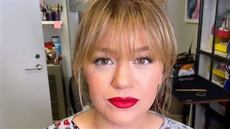 Kelly Clarkson Makes Heartbreaking Confession About Her Divorce Amid Wild Dating Rumors The