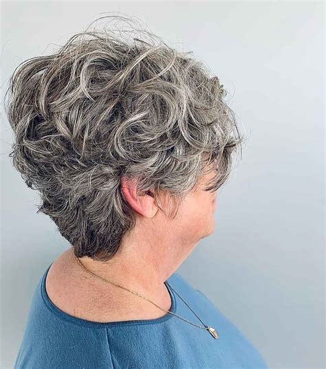 21 Perfect Pixie Haircuts For Women Over 70 To Pull Off Short Haircuts