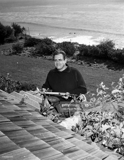 News Photo Raymond Burr Relaxes On His Property At Home Raymond Burr Perry Mason Tv