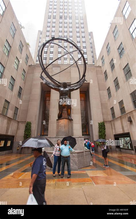 Rockefeller Center Statue Of Atlas Fifth Avenue Manhattan New York