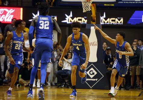 In addition to the rankings, the ap gives readers courtside reporting, breaking news and a full ncaa tournament bracket. College Basketball Rankings: Projected Top 25 for Week 13
