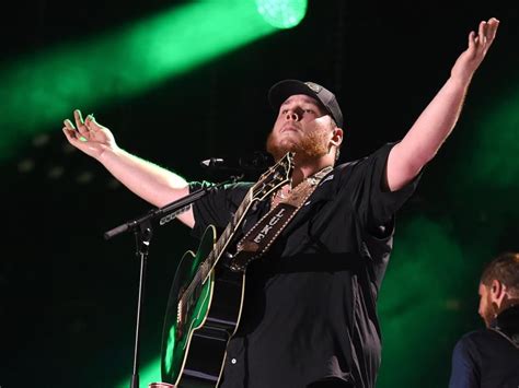 Luke Combs Makes History With Fourth Consecutive No 1 Single She Got