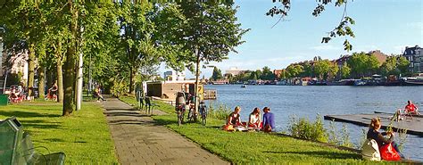 Amstel River Walk Lulus Leafy Walks In Amsterdam
