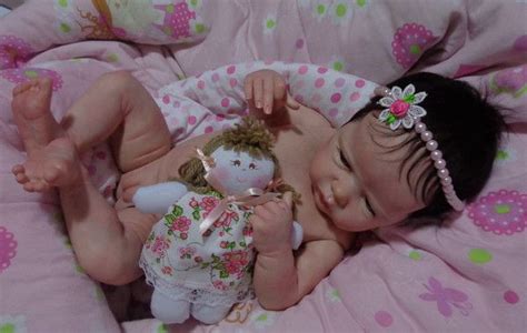 linda bebê reborn promoção elo7 produtos especiais bebê reborn bebês lindos bonecas realistas