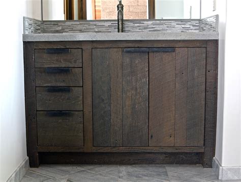 30 Examples Of The Perfect Reclaimed Wood Vanity