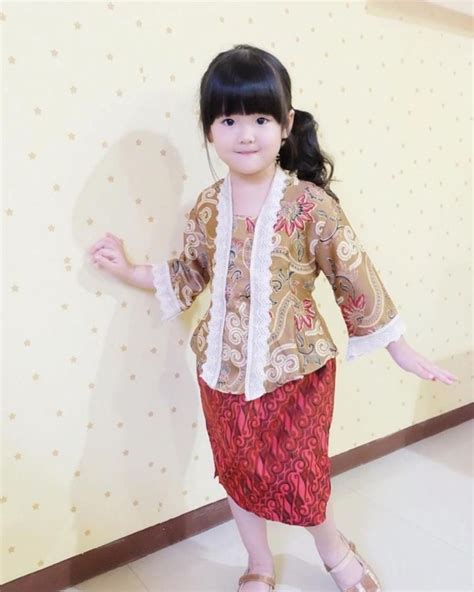 Model Baju Batik Anak Perempuan Lengan Panjang