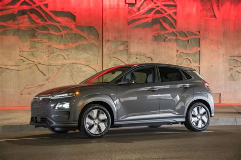 Hyundai motor company today launched the ioniq 5 midsize cuv during a virtual world premiere event. HYUNDAI Kona Electric specs & photos - 2018, 2019, 2020 ...