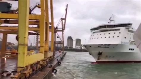 Passenger Ferry Hits Crane In Barcelona Port Rpublicfreakout