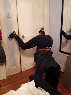 Twerking Fail Gifs Find Share On Giphy
