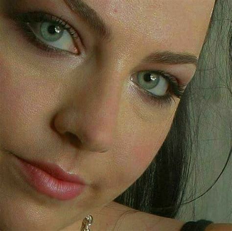 Amy Lees Beautiful Eyes 👀 Amy Lee Amy Lee Evanescence Amy