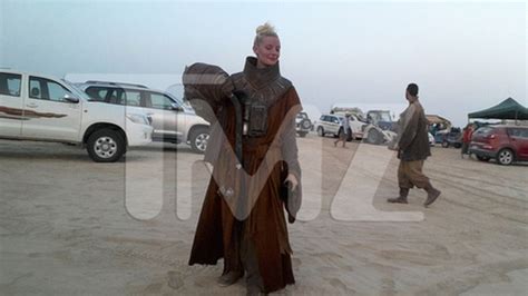 Star Wars Episode VII Leaked Photos From The Set Pics