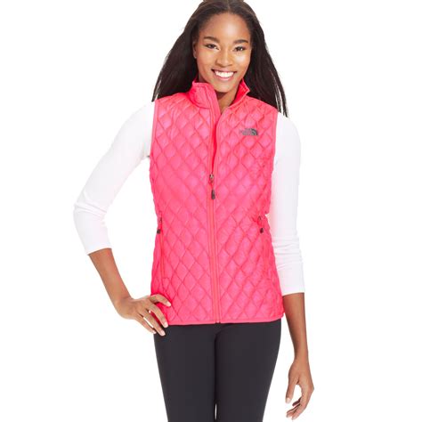 The North Face Thermoball Quilted Puffer Vest In Pink Sugary Pink Lyst