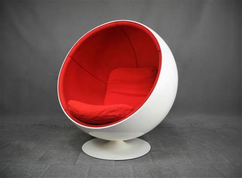 Eero aarnio for adelta ball chair, designed 1963 fibreglass, upholstery and enamelled metal height: Eero Aarnio door ADELTA - Originele vintage 'Ball Chair ...