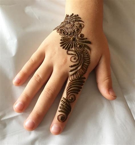 Latest Arabic Mehndi Designs For Kids Not Just Chakras And Flowers