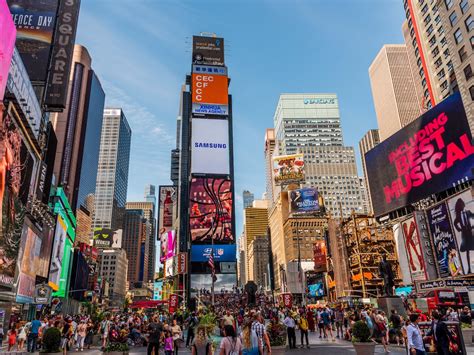List of the square one city studio apartment, house, condo for rent. Facts about Times Square in New York City - Business Insider