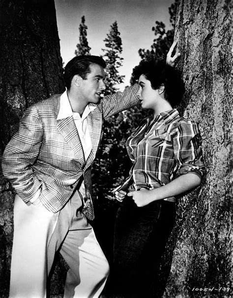 Elizabeth Taylor And Monty Clift In A Place In The Sun 1951