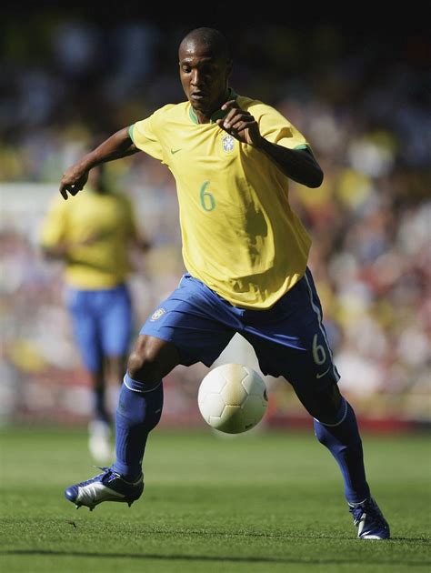 A seleção brasileira de futebol e todas as sumulas das partidas realizadas em 2006, jogos amistosos e da copa do mundo, brasil 4 x 1 japão, os resultados de todos os jogos durante a história. Saiba por onde anda a seleção brasileira que decepcionou ...