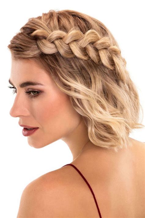 Épinglé sur Tresses, nattes, couronnes