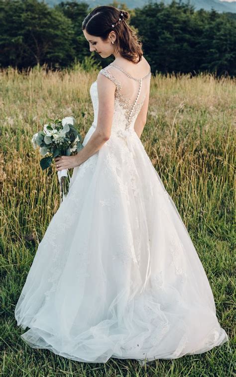 Allure Bridals 9114 Preloved Wedding Dress Save 54 Allure Bridal
