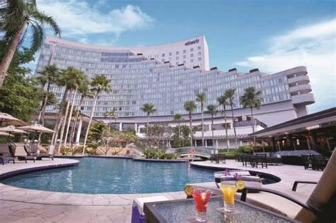 Hotel terletak di tgh bandar, tapi bila mandi kolam rasa macm kat tempat lain. Thistle Johor Bahru Hotel, Johor Bahru, Malaysia - overview
