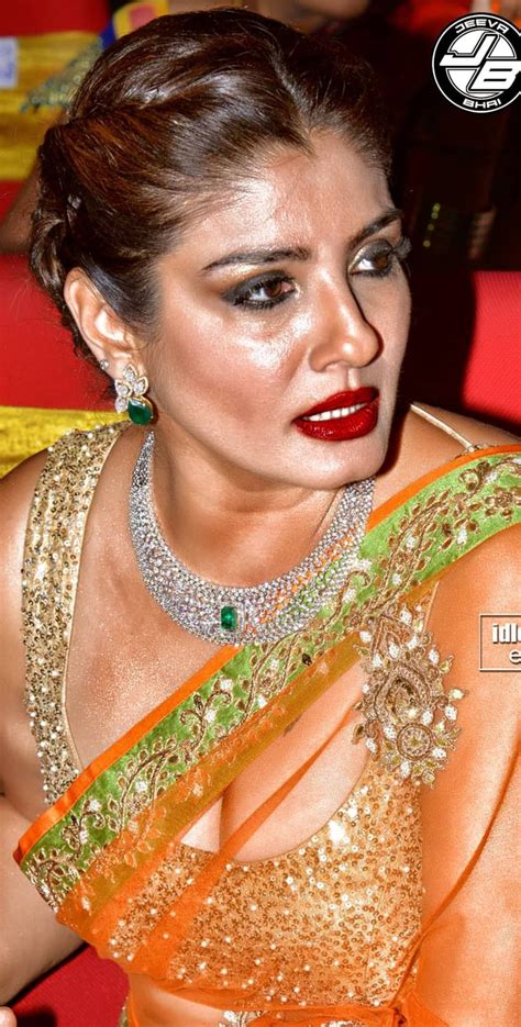 Pin On Raveena Tandon