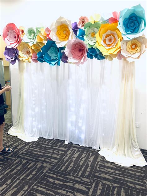 Paper Flowers Backdrop Photo Booth By Ilmare Wedding