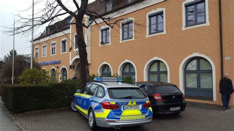 Willkommen in der filiale vr bank landsberg ammersee eg geschäftsstelle schondorf. Überfall auf VR-Bank Forstern: Großeinsatz der Polizei ...