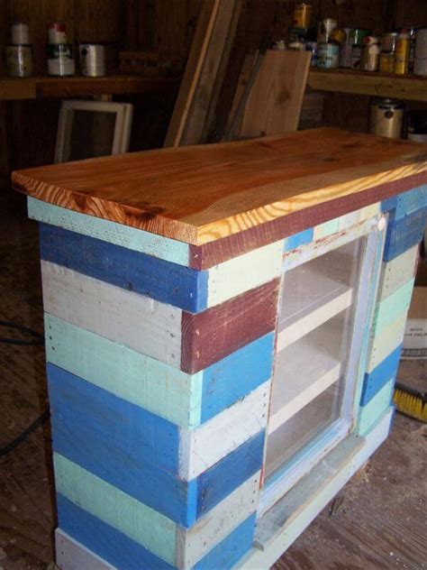 Diy Pallet And Old Window Cabinet Sideboard 101 Pallets