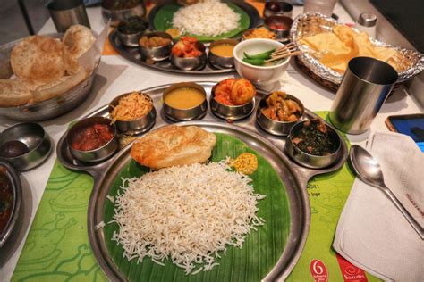 8 Best Places In Kolkata To Try The Authentic Bengali Thaliplatter 2022