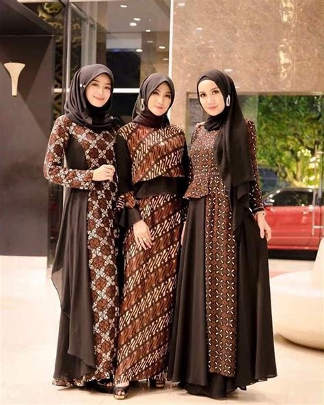 Desain Gamis Batik Kombinasi Brokat – Rumah Busana Muslim