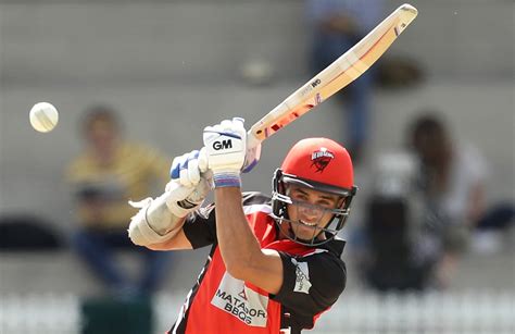The canadiens' jake evans was knocked unconscious after a sickening hit in an nhl game. Strikers sign young guns for BBL|06 | Big Bash League BBL