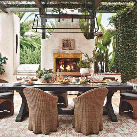 The Spanish Colonial Redefined Spanish Style Homes Mediterranean