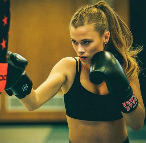 Image May Contain 1 Person Women Boxing Beautiful Athletes Boxing Girl
