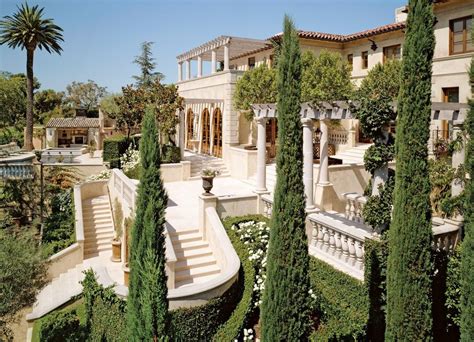 Must See Celebrity Homes In Beverly Hills