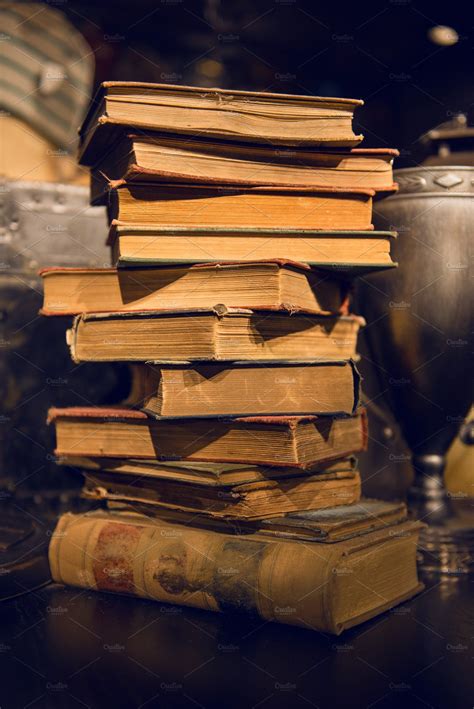 Old Vintage Books With Yellow Pages Book Aesthetic Book Wallpaper