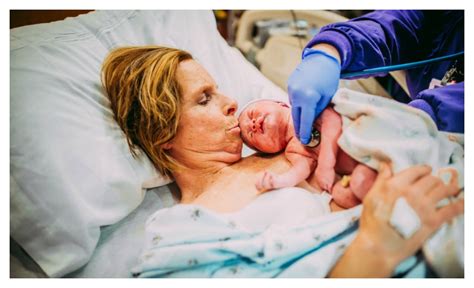 61 Year Old Woman Gives Birth To Her Own Granddaughter And The Pictures Are Priceless