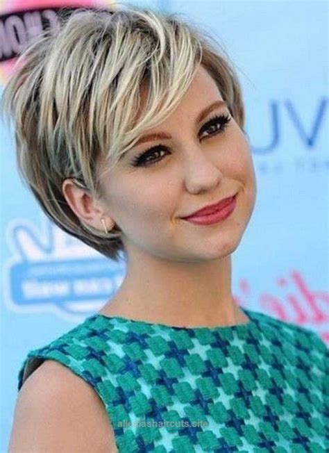 Layers have volume and long layers will hide your chubby face. Cool Older Women Hairstyles Easy Very Short Hairstyles For ...